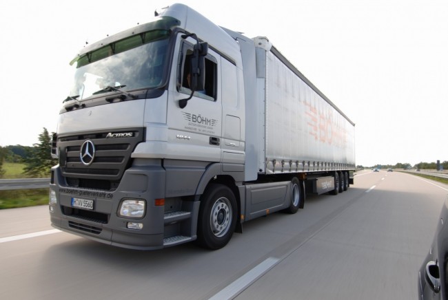 mercedes_trucks_wallpapers (2)